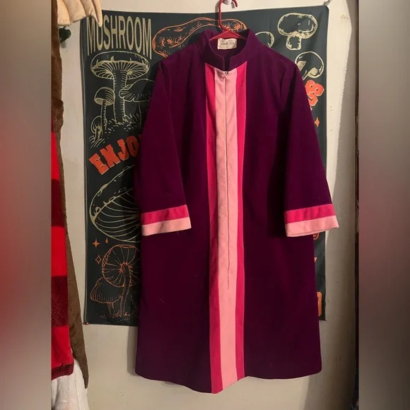 Vintage Vanity Fair purple pink nightgown robe zip up size 16 - Picture 1 of 4